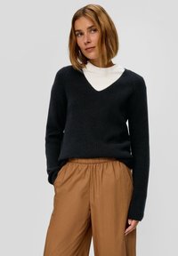 Пуловер Пуловер