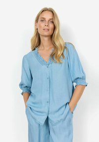 Джинсовая блузка