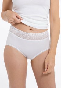 Трусы шортики Трусы шортики