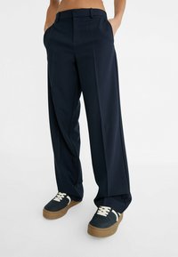 Прямые брюки