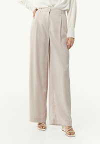 Широкие брюки Широкие брюки