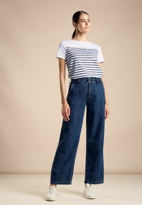 Футболка Футболка