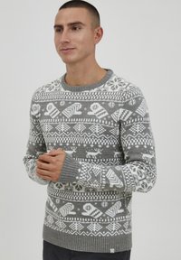 Пуловер Пуловер