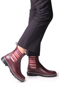 Ботинки челси Ботинки челси