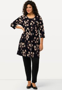 Длинная майка