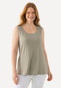 Длинный топ