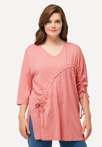 Длинная майка Длинная майка