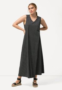 Платье макси