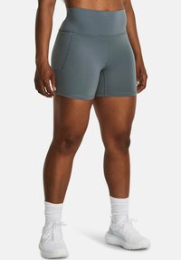 Шорты Шорты