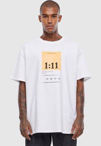 Футболка Футболка