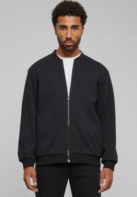 Куртка бомбер Куртка бомбер