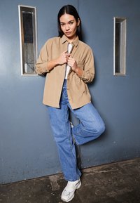 Блузка-рубашка