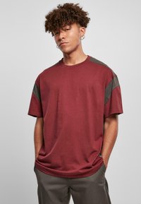 Футболка Футболка