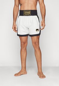 Шорты Шорты