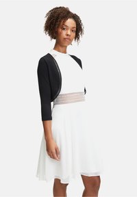 Жилет Жилет