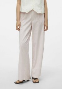 Широкие брюки Широкие брюки