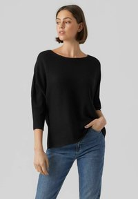 Пуловер с рукавом три четверти