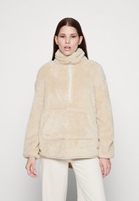 Флисовая куртка