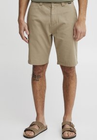 Шорты Шорты