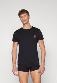 Футболка Футболка