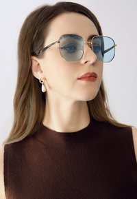 Солнечные очки