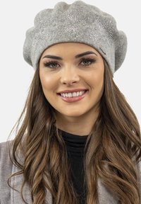 Головной убор Головной убор