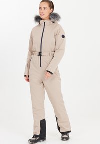 Спортивная куртка