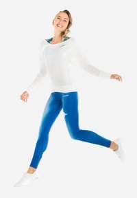 Спортивная толстовка