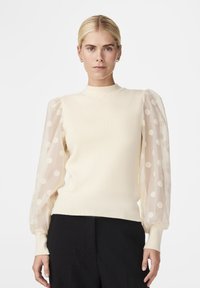 Пуловер Пуловер