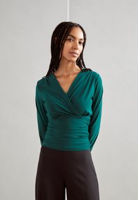 Лонгслив Лонгслив