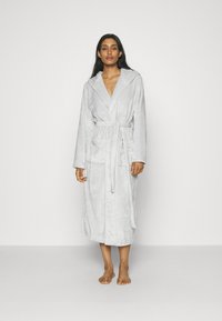 Халат Халат