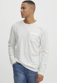 Лонгслив Лонгслив