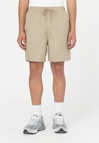 Шорты Шорты