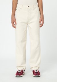 Прямые джинсы Прямые джинсы