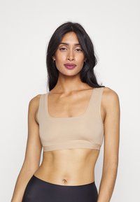 Бюстгальтер