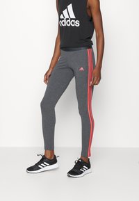 Леггинсы Леггинсы