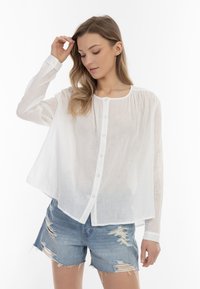 Джинсовая блузка Джинсовая блузка