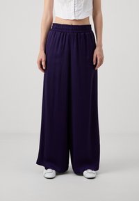 Широкие брюки