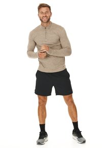 Спортивная майка