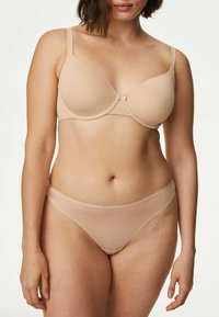 Стринги Стринги