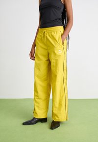 Спортивные штаны Спортивные штаны