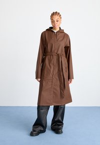 Куртка-дождевик