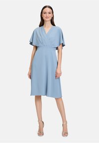 Летнее платье Летнее платье