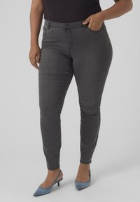 Джинсы Джинсы