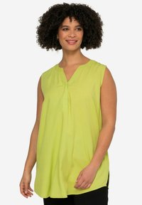 Майка-борцовка