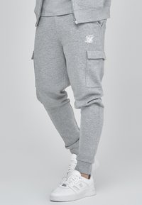 Спортивные штаны