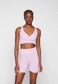 Спортивный бюстгальтер