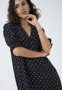 Платье Платье