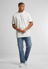 Футболка Футболка