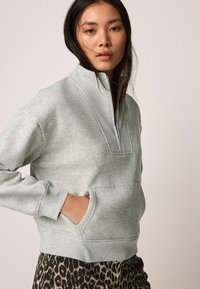 Толстовка Толстовка